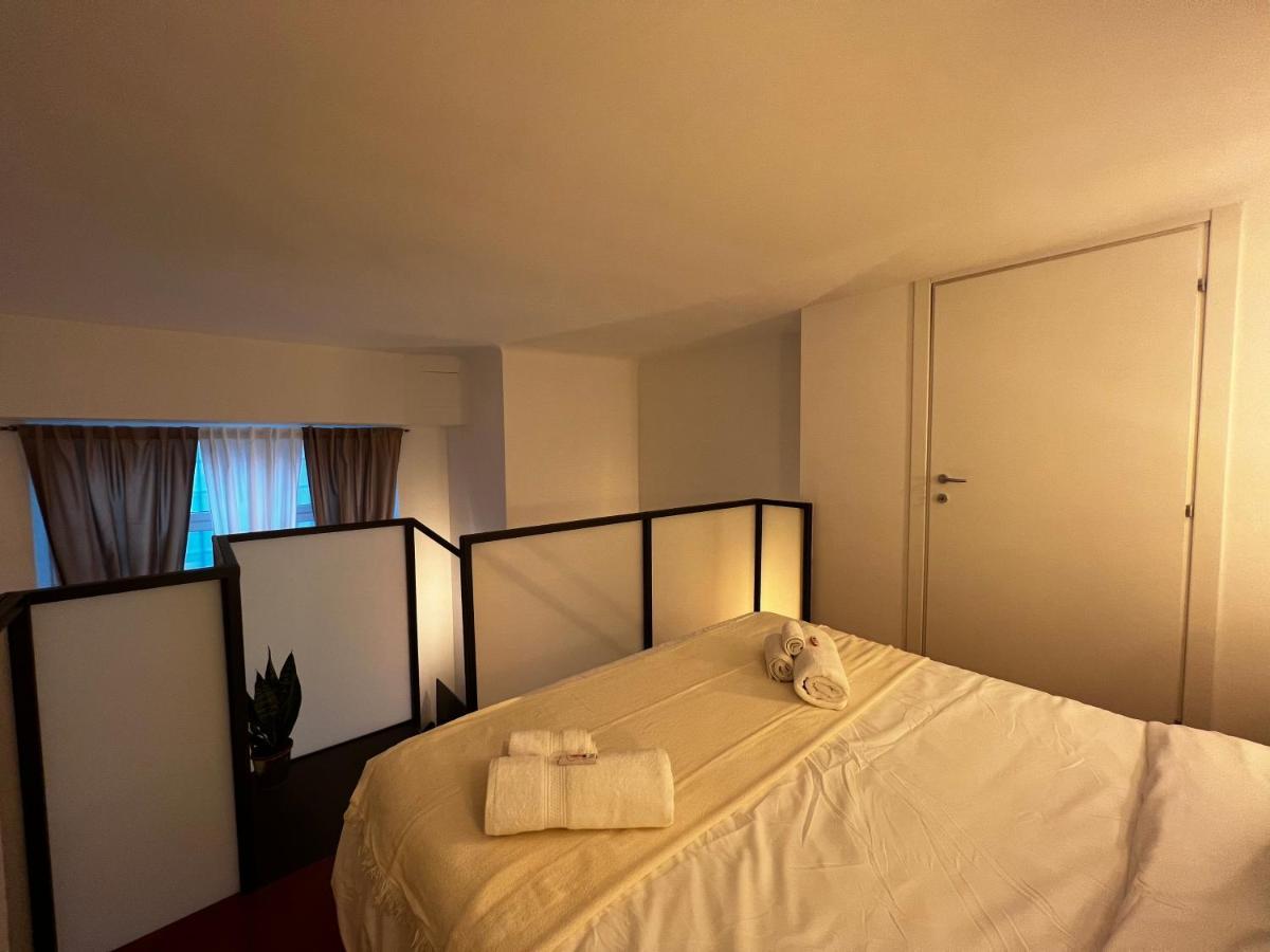 Regina Milano In Porta Romana 2 - Sky Tv, Wifi E Breakfast Box Apartamento Exterior foto