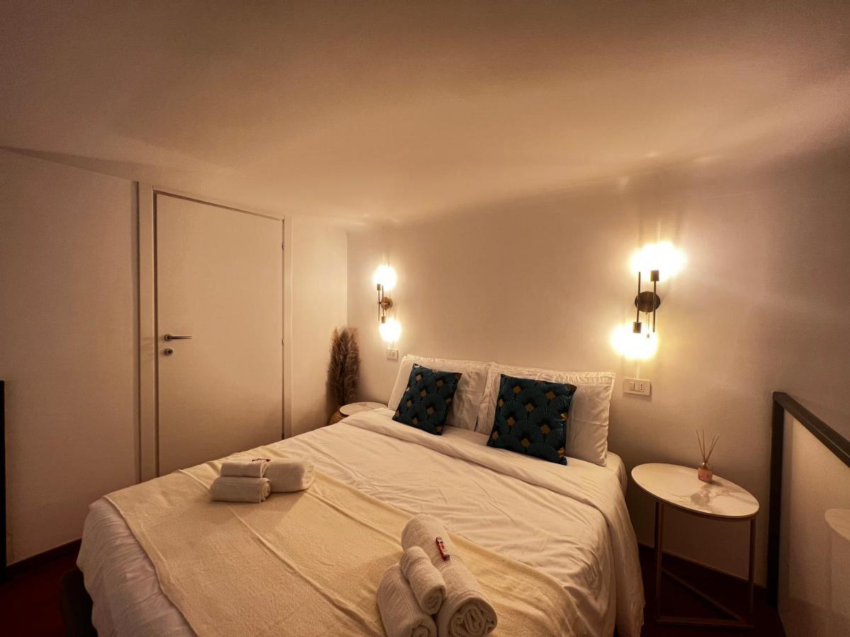 Regina Milano In Porta Romana 2 - Sky Tv, Wifi E Breakfast Box Apartamento Exterior foto