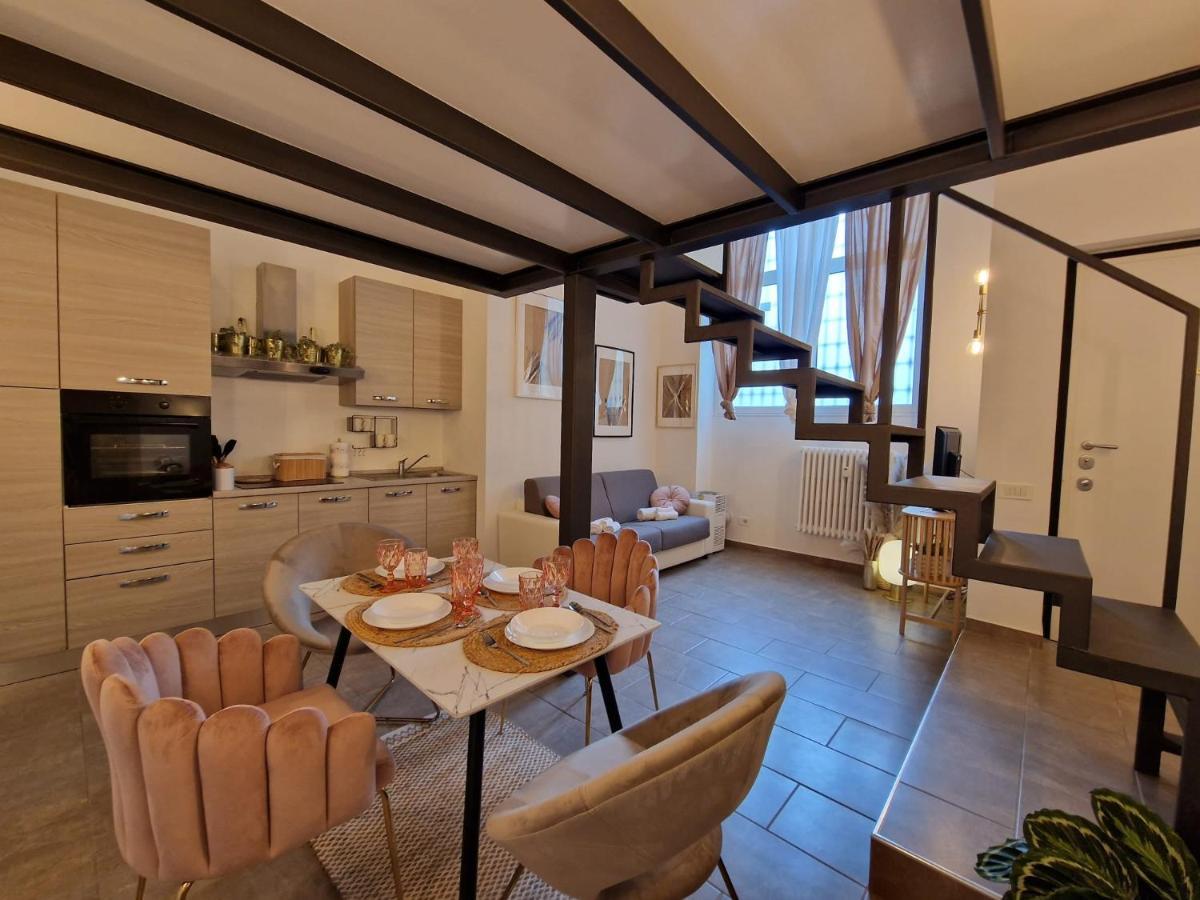 Regina Milano In Porta Romana 2 - Sky Tv, Wifi E Breakfast Box Apartamento Exterior foto