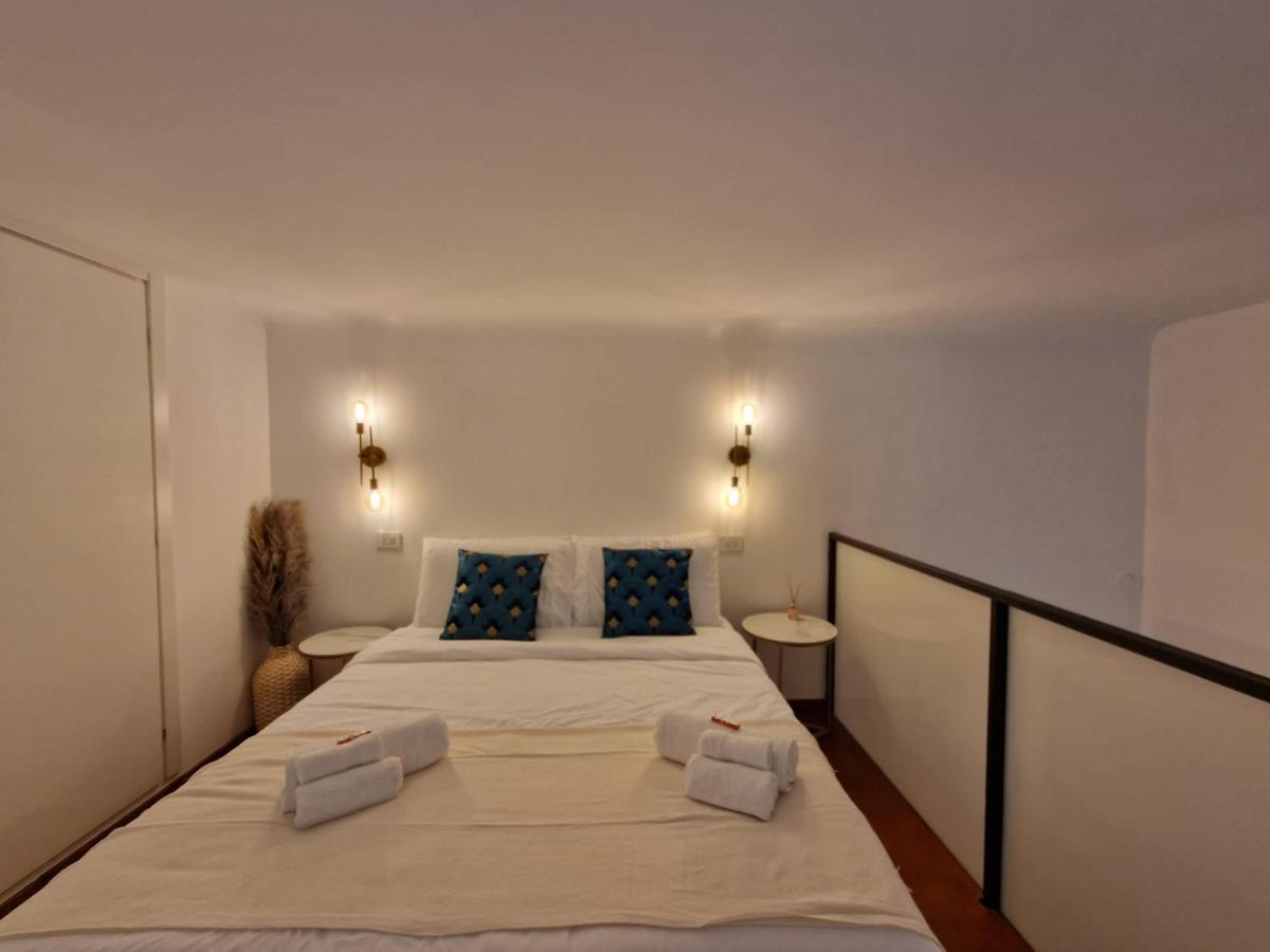 Regina Milano In Porta Romana 2 - Sky Tv, Wifi E Breakfast Box Apartamento Exterior foto