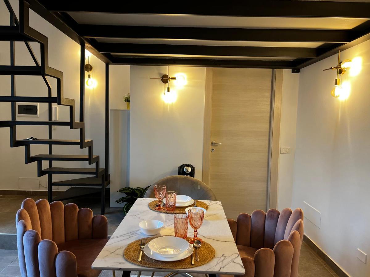 Regina Milano In Porta Romana 2 - Sky Tv, Wifi E Breakfast Box Apartamento Exterior foto